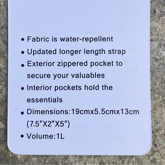 NWT New Lululemon Everywhere Belt Bag, Black w/Silver Hardware 1L Bum Bag - Picture 13 of 14